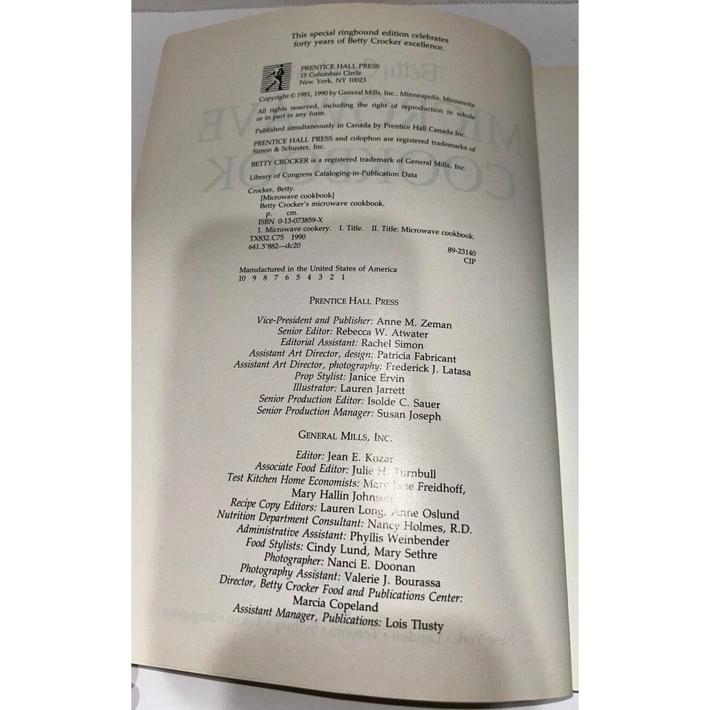 Betty Crocker's Microwave‎ Cookbook by Betty Crocker Editors (1990, Paperback)